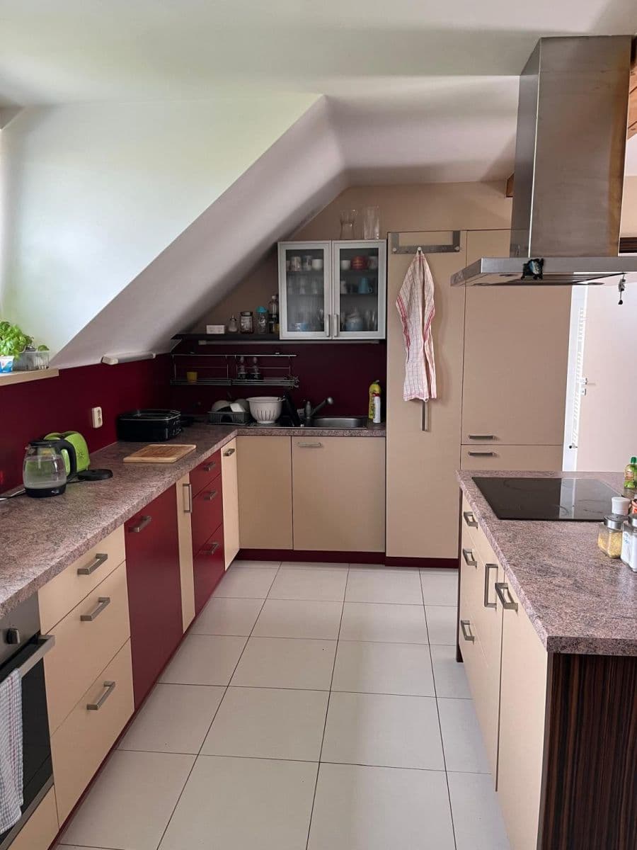 1 bedroom with open-plan kitchen flat to rent, 100 m², Tišnovská, Kuřim, Jihomoravský Region 1 bedroom with open-plan kitchen flat to rent, 100 m², Tišnovská, Kuřim, Jihomoravský Region