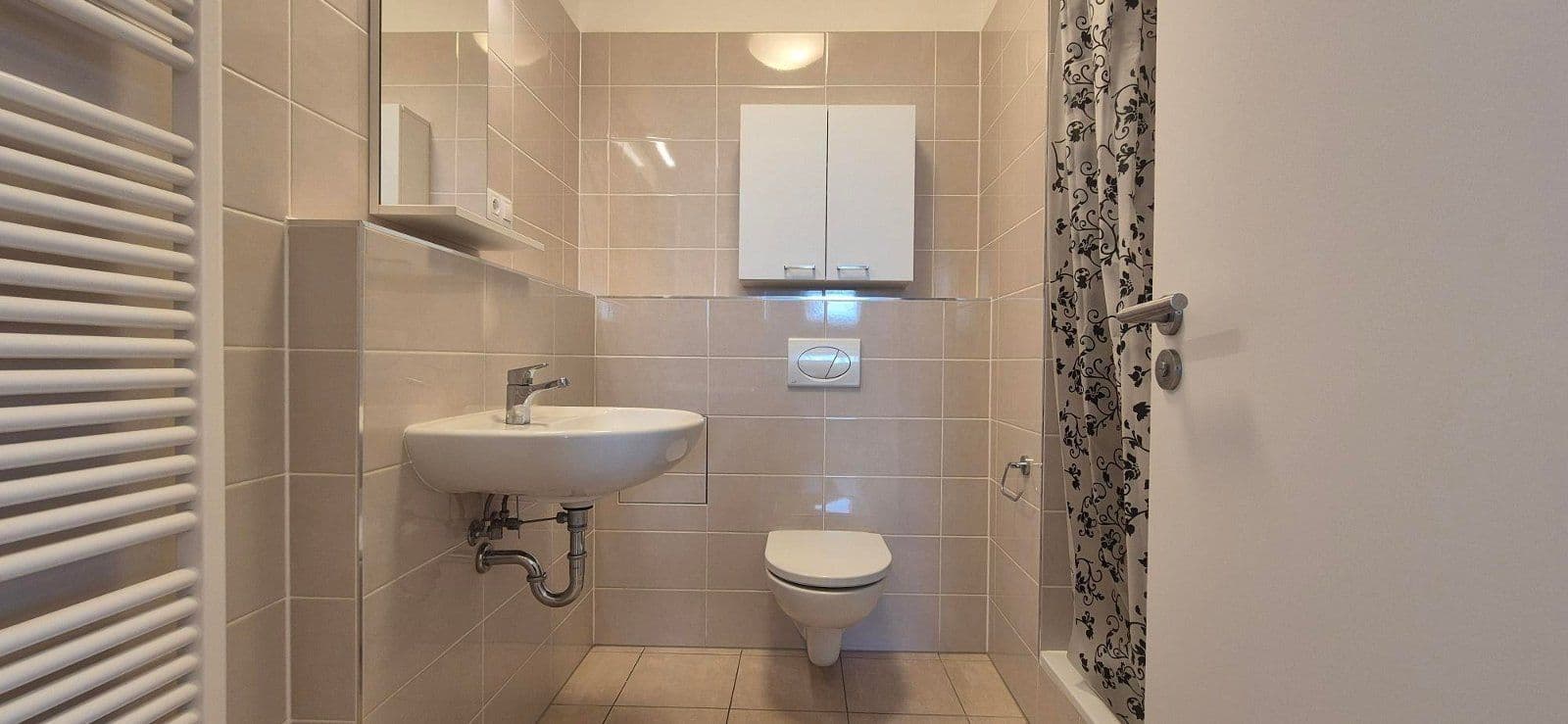 2 bedroom flat to rent, 58 m², Magisterská, Plzeň, Plzeňský Region 2 bedroom flat to rent, 58 m², Magisterská, Plzeň, Plzeňský Region