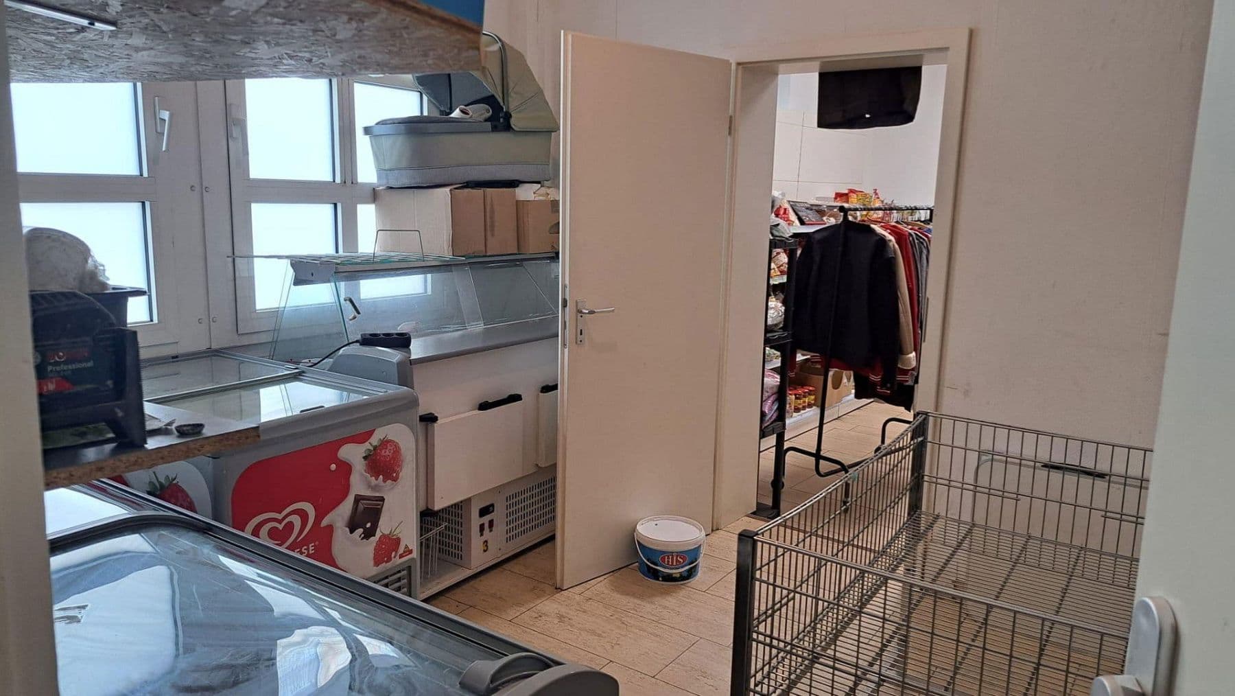 non-residential property to rent, 65 m², Klemens-Horn-Straße 1, Solingen, North Rhine-Westphalia non-residential property to rent, 65 m², Klemens-Horn-Straße 1, Solingen, North Rhine-Westphalia