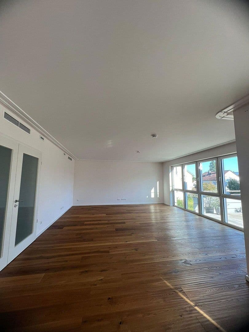 3 bedroom with open-plan kitchen flat for sale, 168 m², Backnang, Baden-Württemberg 3 bedroom with open-plan kitchen flat for sale, 168 m², Backnang, Baden-Württemberg