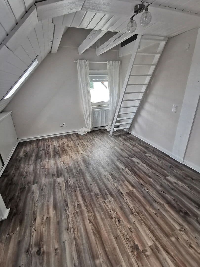 3 bedroom with open-plan kitchen flat for sale, 100 m², Crailsheim, Baden-Württemberg 3 bedroom with open-plan kitchen flat for sale, 100 m², Crailsheim, Baden-Württemberg