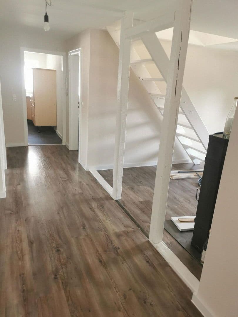 3 bedroom with open-plan kitchen flat for sale, 100 m², Crailsheim, Baden-Württemberg 3 bedroom with open-plan kitchen flat for sale, 100 m², Crailsheim, Baden-Württemberg