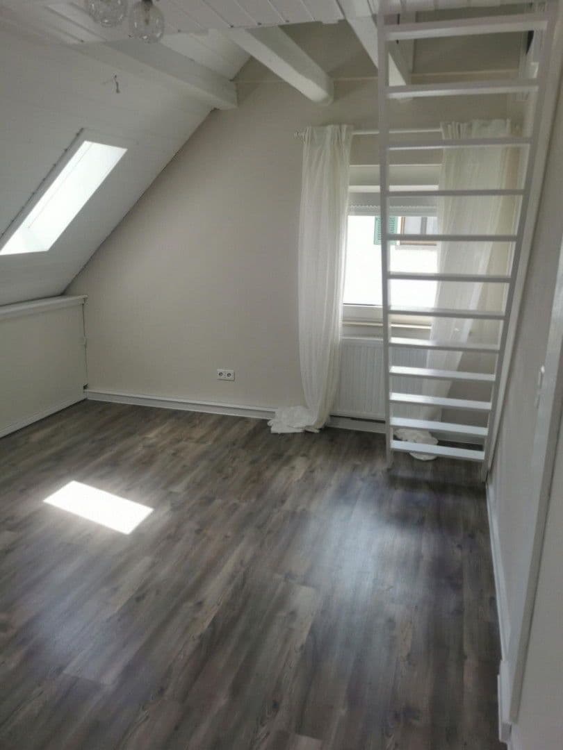 3 bedroom with open-plan kitchen flat for sale, 100 m², Crailsheim, Baden-Württemberg 3 bedroom with open-plan kitchen flat for sale, 100 m², Crailsheim, Baden-Württemberg