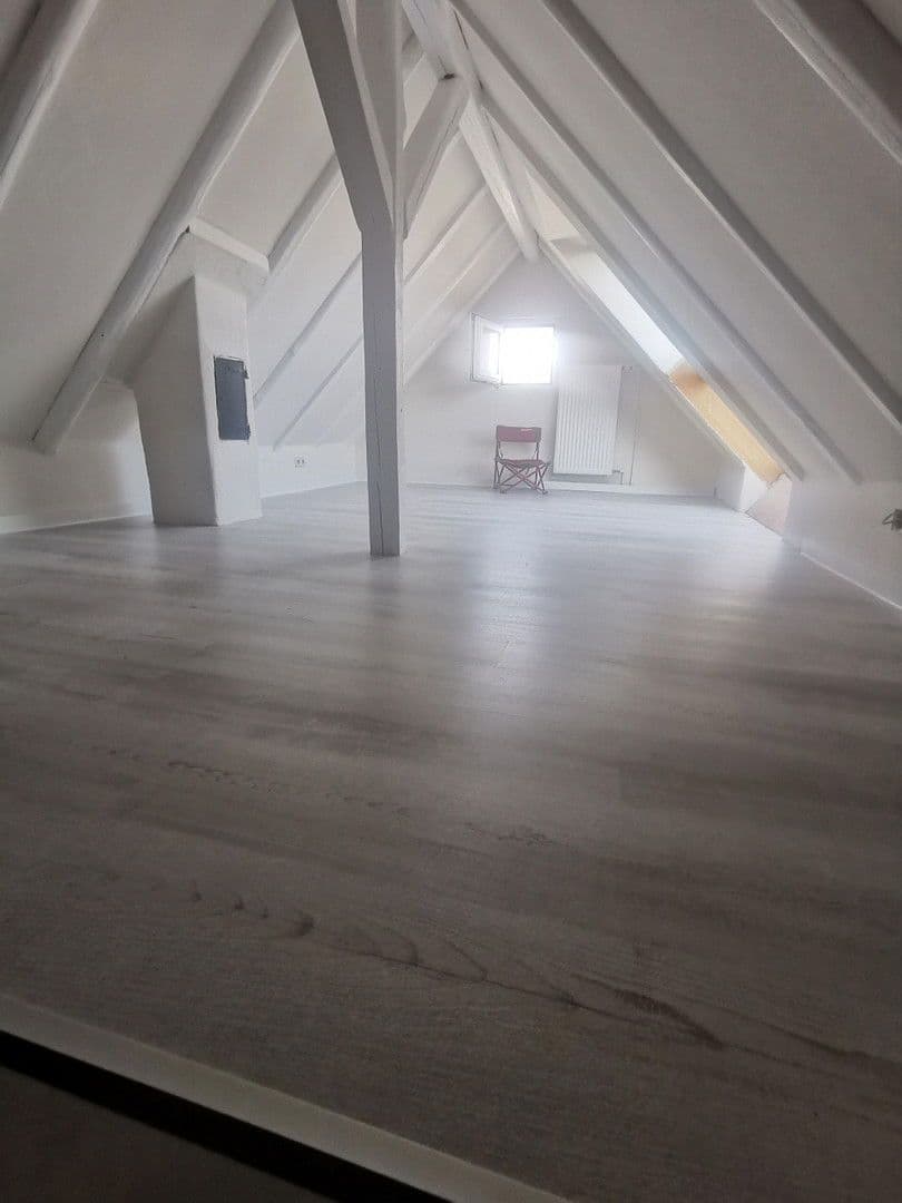 3 bedroom with open-plan kitchen flat for sale, 100 m², Crailsheim, Baden-Württemberg 3 bedroom with open-plan kitchen flat for sale, 100 m², Crailsheim, Baden-Württemberg