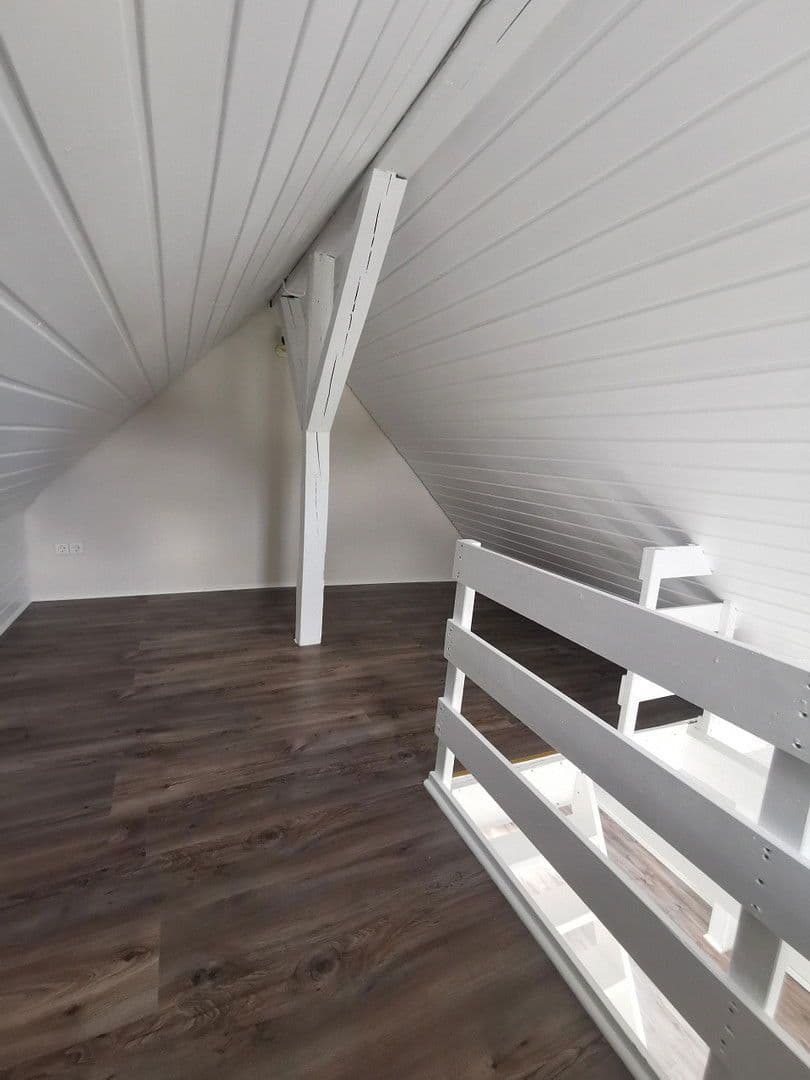 3 bedroom with open-plan kitchen flat for sale, 100 m², Crailsheim, Baden-Württemberg 3 bedroom with open-plan kitchen flat for sale, 100 m², Crailsheim, Baden-Württemberg