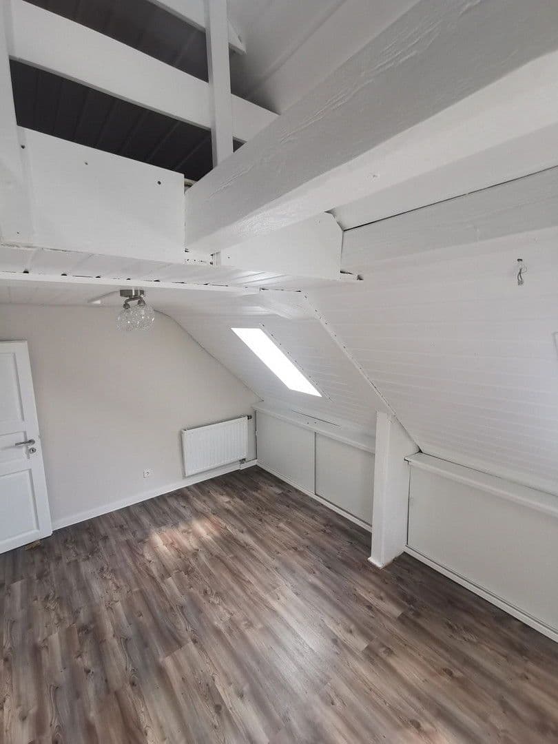 3 bedroom with open-plan kitchen flat for sale, 100 m², Crailsheim, Baden-Württemberg 3 bedroom with open-plan kitchen flat for sale, 100 m², Crailsheim, Baden-Württemberg