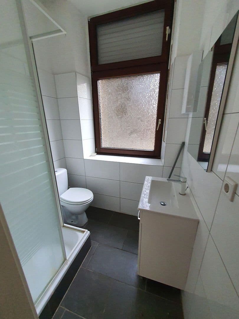 house for sale, 315 m², Kölnerstraße 186, Krefeld, North Rhine-Westphalia house for sale, 315 m², Kölnerstraße 186, Krefeld, North Rhine-Westphalia