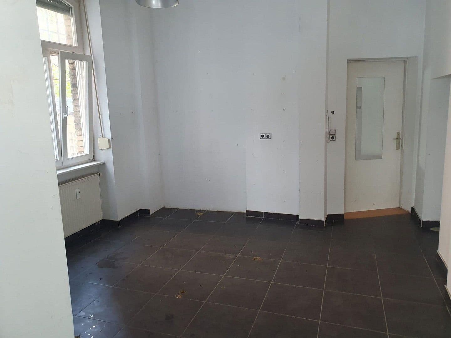 non-residential property to rent, 190 m², Straße der Republik 47, Wiesbaden Biebrich, Hesse non-residential property to rent, 190 m², Straße der Republik 47, Wiesbaden Biebrich, Hesse