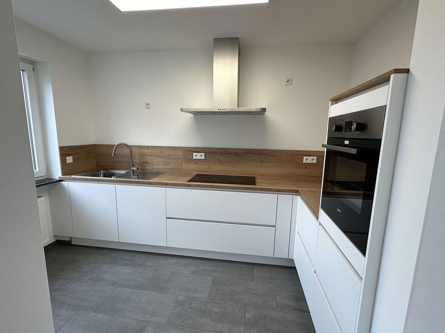 3 bedroom with open-plan kitchen flat to rent, 115 m², Großostheim, Bavaria 3 bedroom with open-plan kitchen flat to rent, 115 m², Großostheim, Bavaria