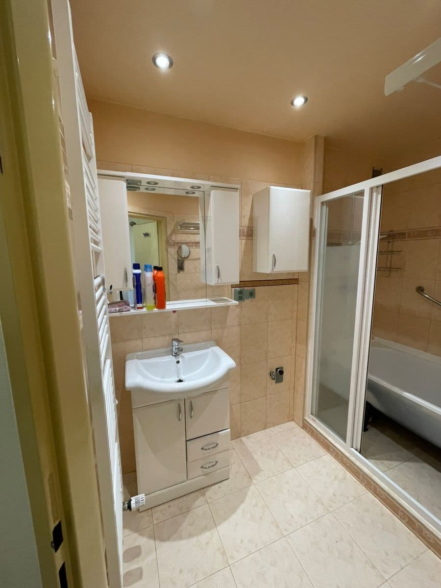 2 bedroom flat to rent, 69 m², U Potůčku, Liberec, Liberecký Region 2 bedroom flat to rent, 69 m², U Potůčku, Liberec, Liberecký Region