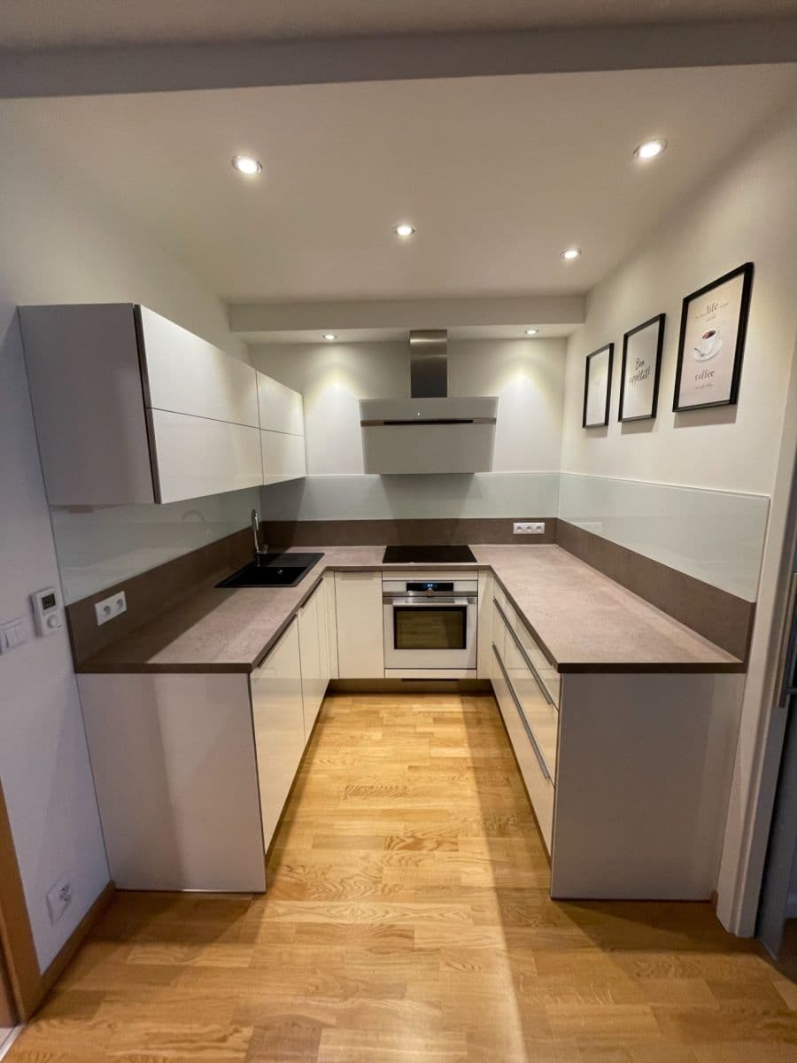 1 bedroom with open-plan kitchen flat for sale, 50 m², Kakosova, Prague, Prague 1 bedroom with open-plan kitchen flat for sale, 50 m², Kakosova, Prague, Prague