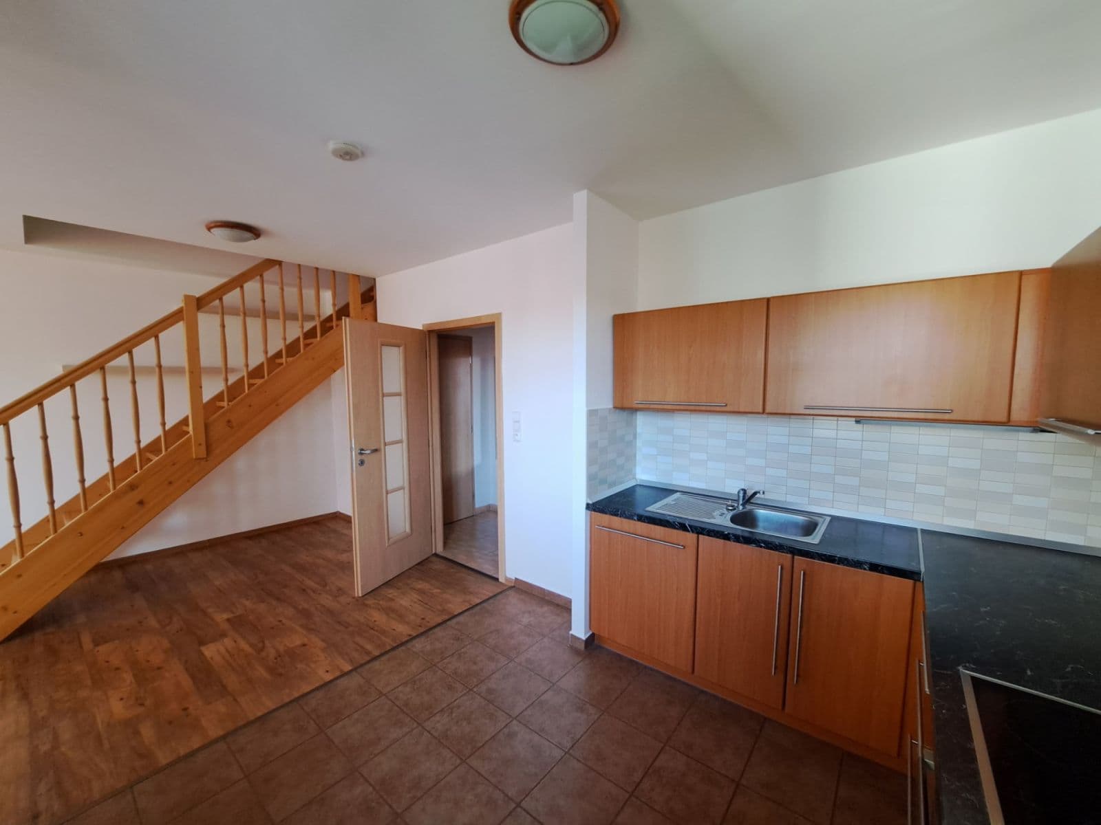 1 bedroom with open-plan kitchen flat to rent, 64 m², Antonína Dvořáka, Náměšť nad Oslavou, Vysočina Region 1 bedroom with open-plan kitchen flat to rent, 64 m², Antonína Dvořáka, Náměšť nad Oslavou, Vysočina Region