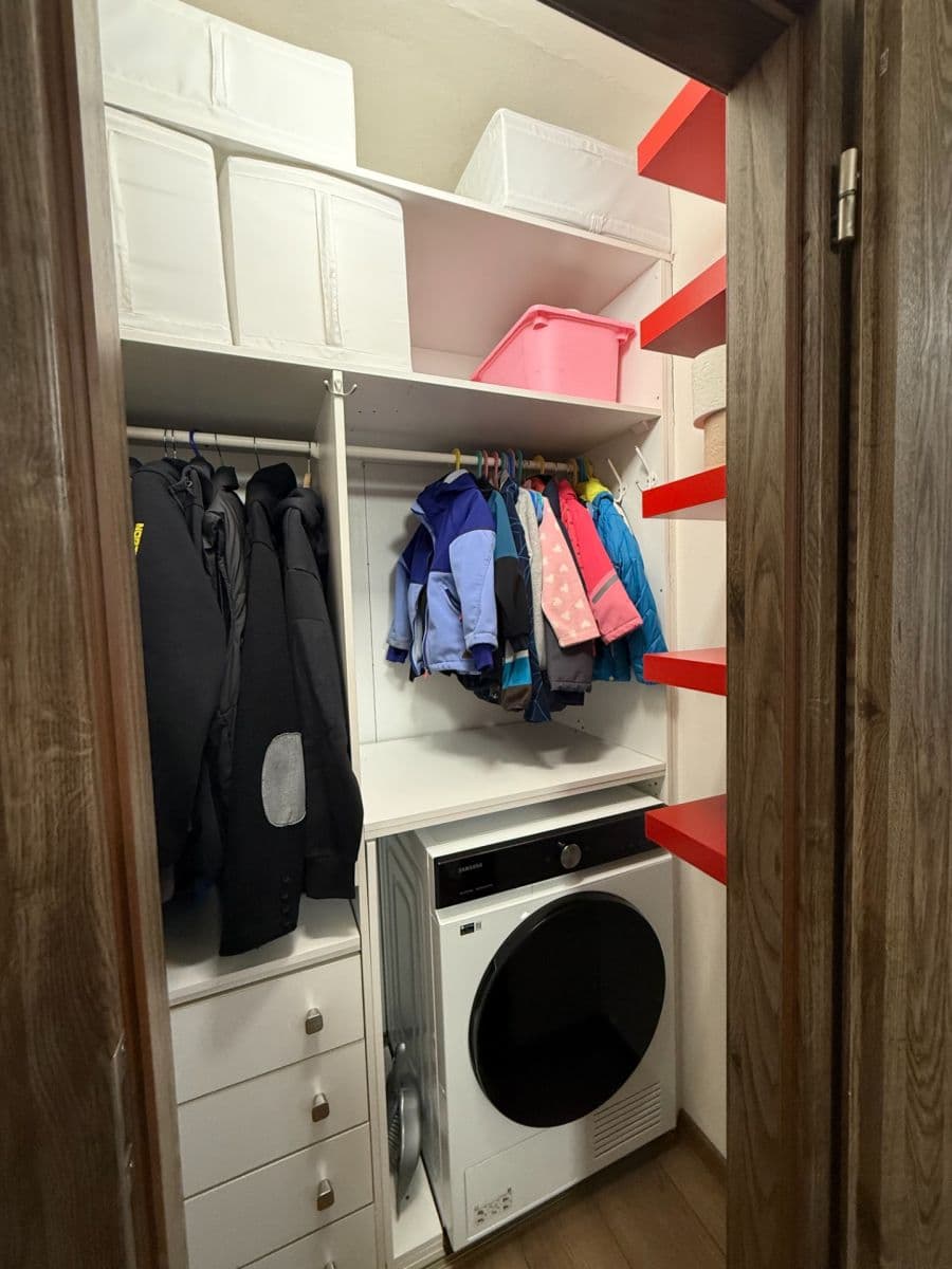 2 bedroom with open-plan kitchen flat to rent, 70 m², Křenická, Prague, Prague 2 bedroom with open-plan kitchen flat to rent, 70 m², Křenická, Prague, Prague