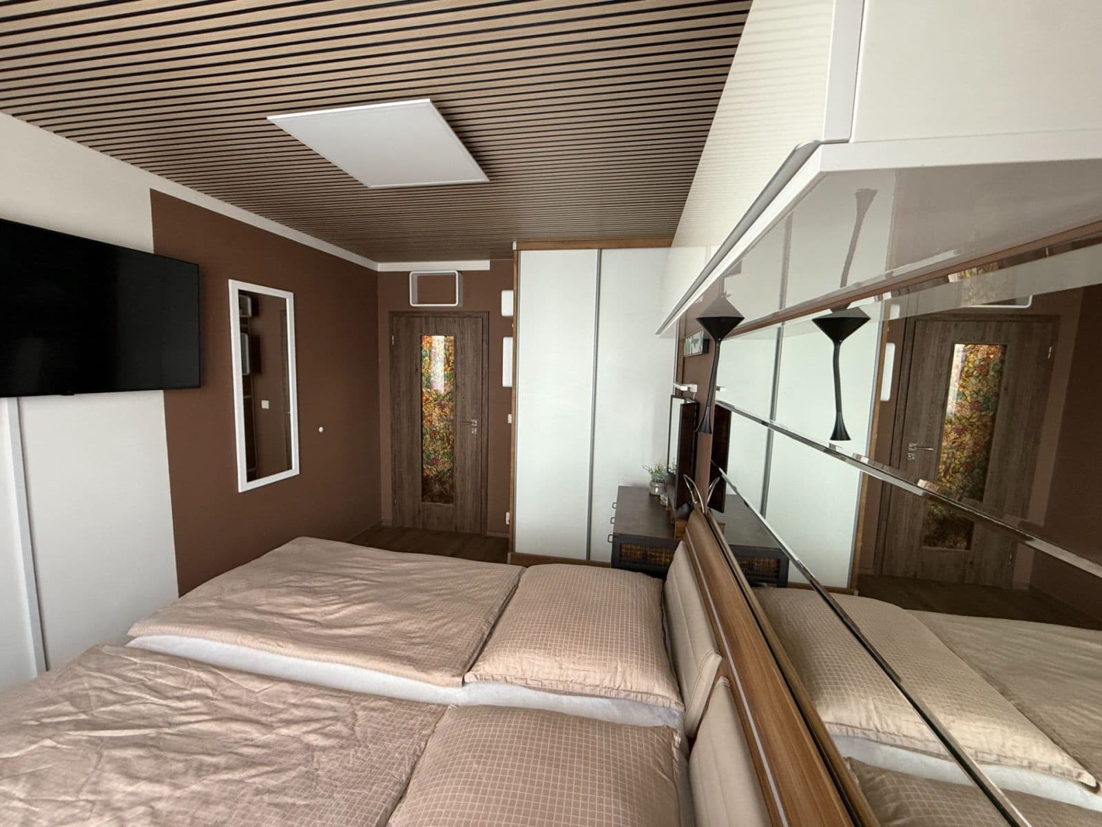 2 bedroom with open-plan kitchen flat to rent, 70 m², Křenická, Prague, Prague 2 bedroom with open-plan kitchen flat to rent, 70 m², Křenická, Prague, Prague