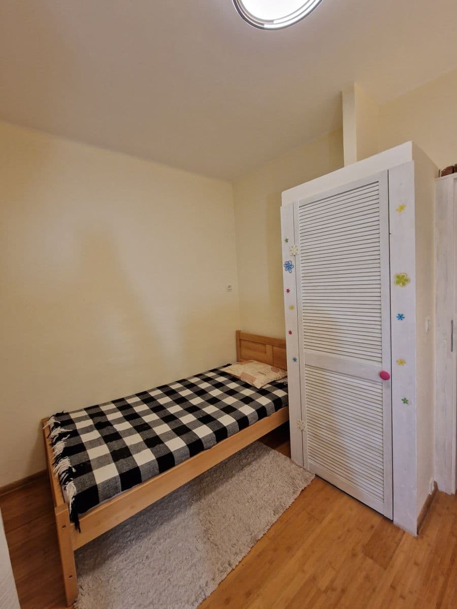 2 bedroom with open-plan kitchen flat to rent, 53 m², Na Hroudě, Prague, Prague 2 bedroom with open-plan kitchen flat to rent, 53 m², Na Hroudě, Prague, Prague