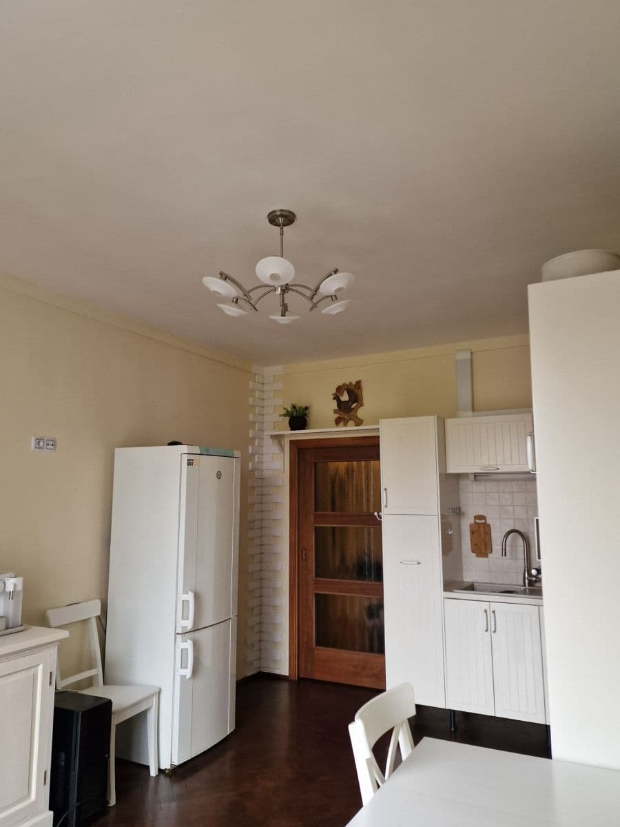 2 bedroom with open-plan kitchen flat to rent, 53 m², Na Hroudě, Prague, Prague 2 bedroom with open-plan kitchen flat to rent, 53 m², Na Hroudě, Prague, Prague