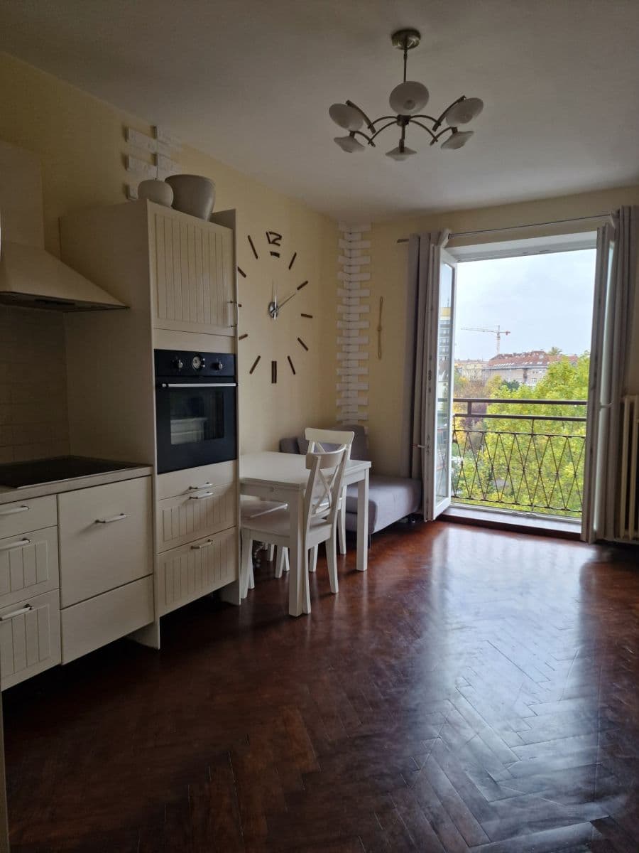 2 bedroom with open-plan kitchen flat to rent, 53 m², Na Hroudě, Prague, Prague 2 bedroom with open-plan kitchen flat to rent, 53 m², Na Hroudě, Prague, Prague