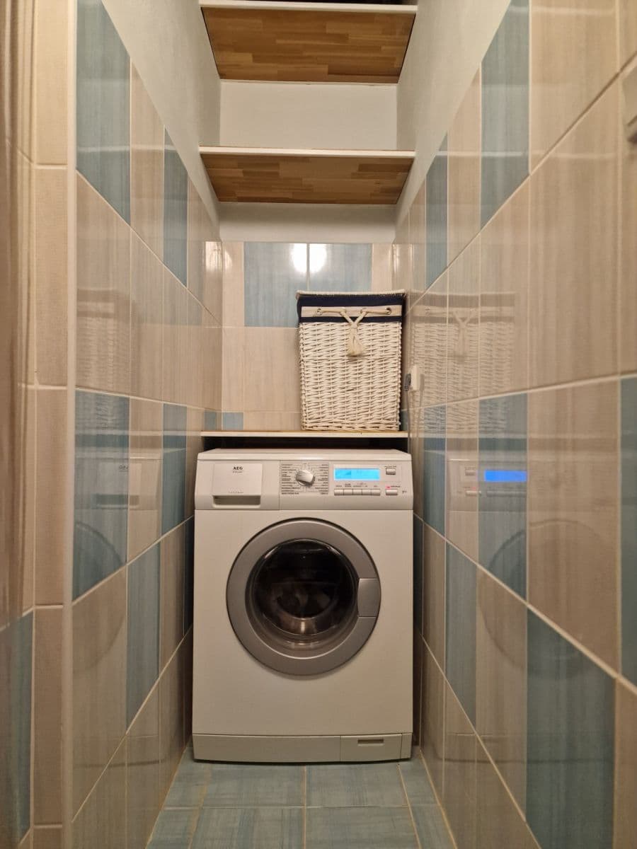 2 bedroom with open-plan kitchen flat to rent, 53 m², Na Hroudě, Prague, Prague 2 bedroom with open-plan kitchen flat to rent, 53 m², Na Hroudě, Prague, Prague