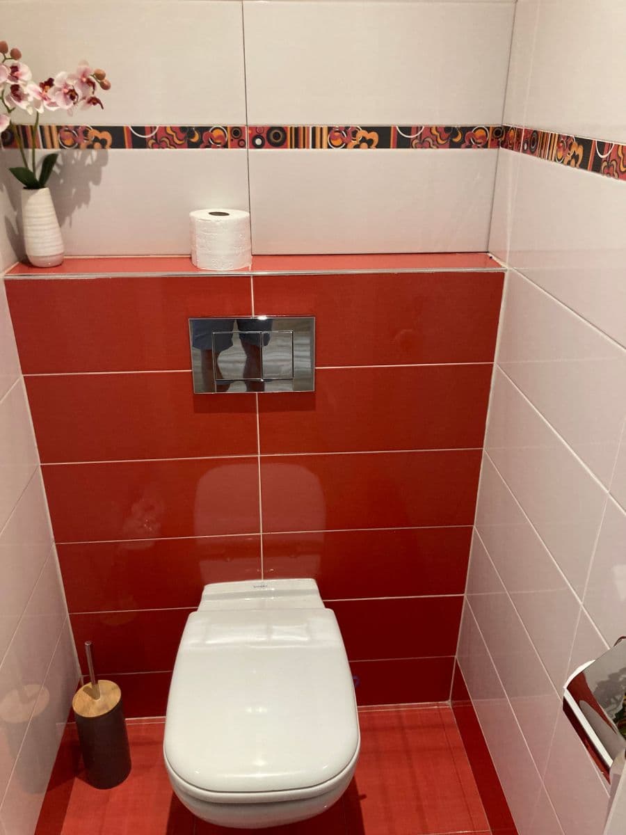 2 bedroom with open-plan kitchen flat to rent, 100 m², U Jezera, Prague, Prague 2 bedroom with open-plan kitchen flat to rent, 100 m², U Jezera, Prague, Prague