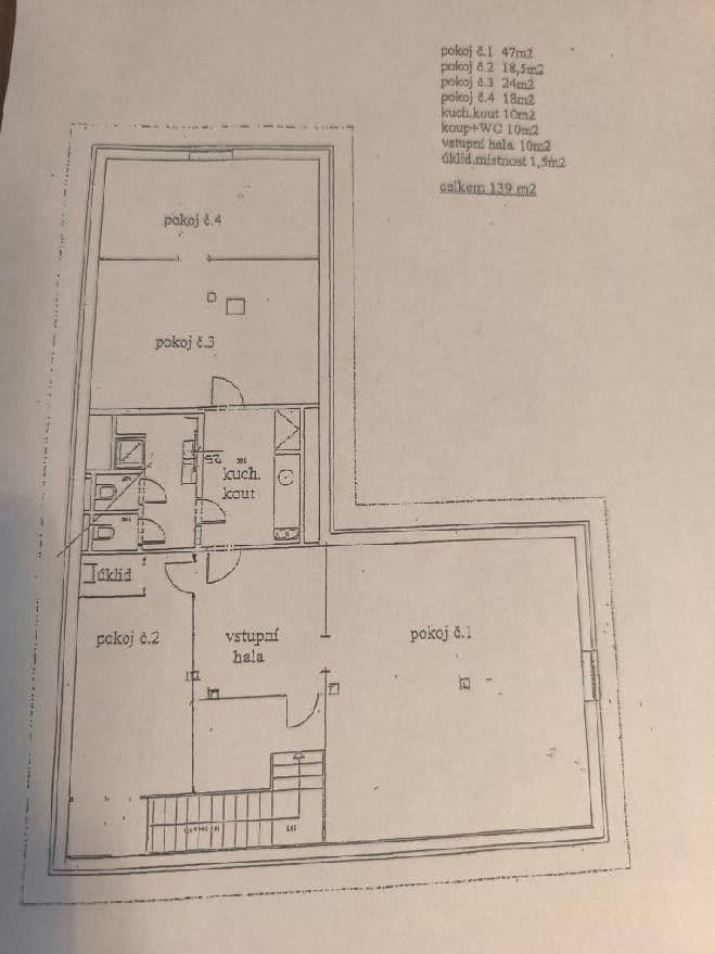 3 bedroom with open-plan kitchen flat to rent, 139 m², Bečovská, Prague, Prague 3 bedroom with open-plan kitchen flat to rent, 139 m², Bečovská, Prague, Prague