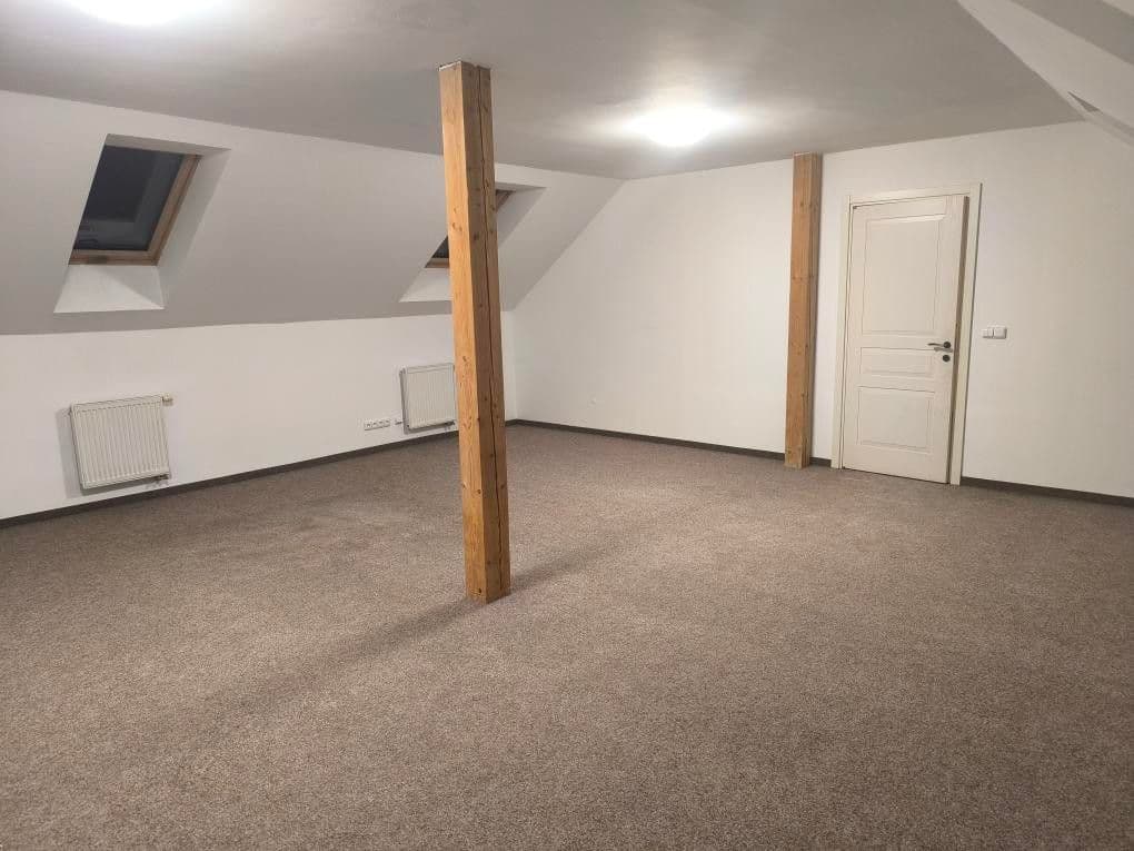 3 bedroom with open-plan kitchen flat to rent, 139 m², Bečovská, Prague, Prague 3 bedroom with open-plan kitchen flat to rent, 139 m², Bečovská, Prague, Prague