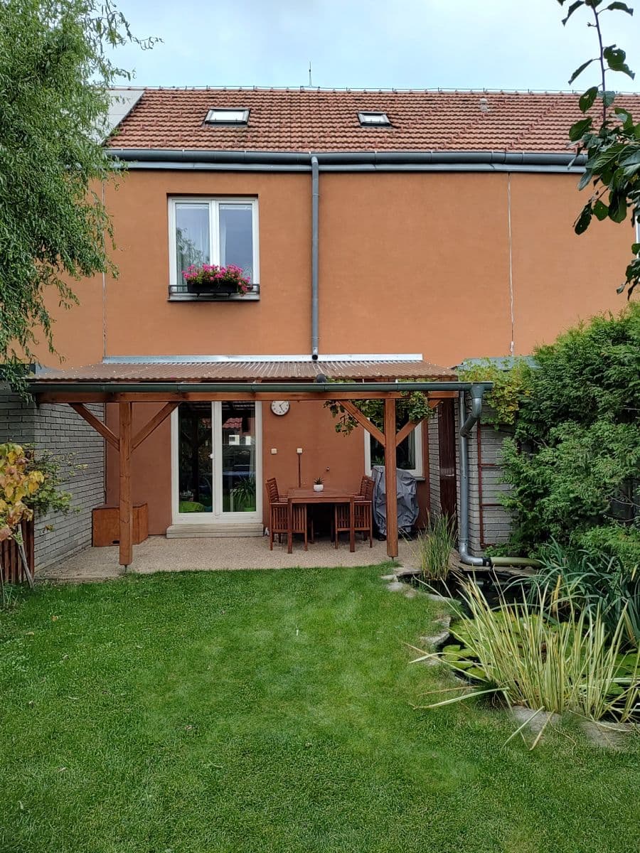 house for sale, 109 m², Zlatnická, Jenštejn, Středočeský Region house for sale, 109 m², Zlatnická, Jenštejn, Středočeský Region