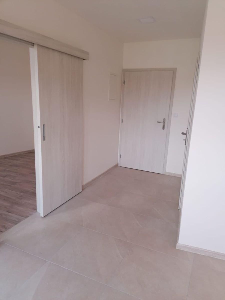 1 bedroom with open-plan kitchen flat to rent, 45 m², 4. května, Želechovice nad Dřevnicí, Zlínský Region 1 bedroom with open-plan kitchen flat to rent, 45 m², 4. května, Želechovice nad Dřevnicí, Zlínský Region