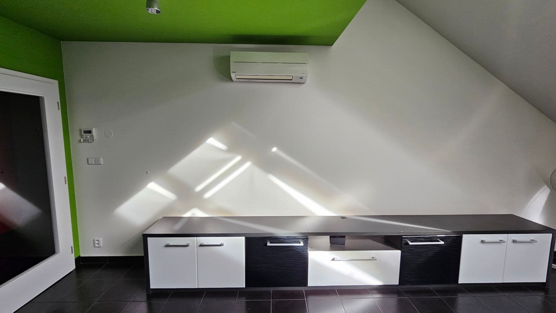 1 bedroom with open-plan kitchen flat to rent, 80 m², Myslíkova, Prague, Prague 1 bedroom with open-plan kitchen flat to rent, 80 m², Myslíkova, Prague, Prague