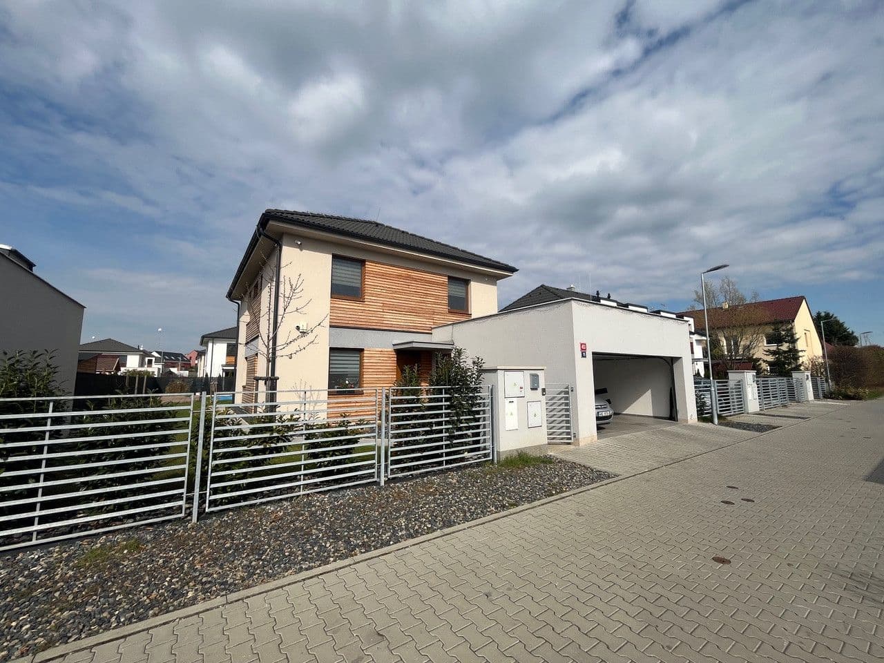 house for sale, 137 m², Modřínová, Zlonín, Středočeský Region house for sale, 137 m², Modřínová, Zlonín, Středočeský Region