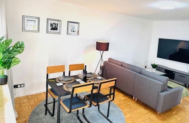 1 bedroom with open-plan kitchen flat to rent, 66 m², Nürtingen, Baden-Württemberg 1 bedroom with open-plan kitchen flat to rent, 66 m², Nürtingen, Baden-Württemberg