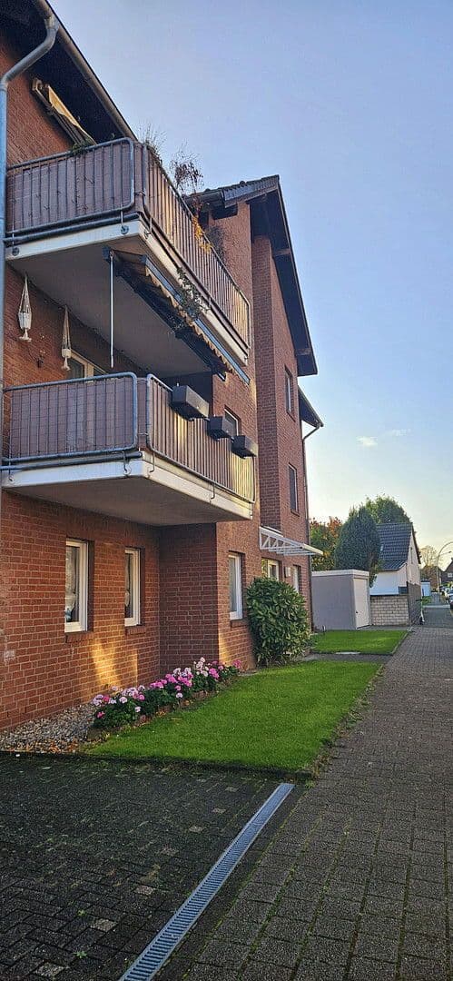 3 bedroom with open-plan kitchen flat for sale, 139 m², Duisburg, North Rhine-Westphalia 3 bedroom with open-plan kitchen flat for sale, 139 m², Duisburg, North Rhine-Westphalia