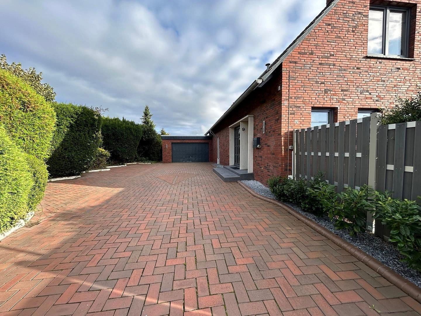 house for sale, 250 m², Dahlienstraße 9, Upgant-Schott, Lower Saxony house for sale, 250 m², Dahlienstraße 9, Upgant-Schott, Lower Saxony