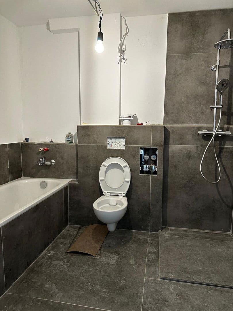 3 bedroom with open-plan kitchen flat to rent, 138 m², Essen, North Rhine-Westphalia 3 bedroom with open-plan kitchen flat to rent, 138 m², Essen, North Rhine-Westphalia