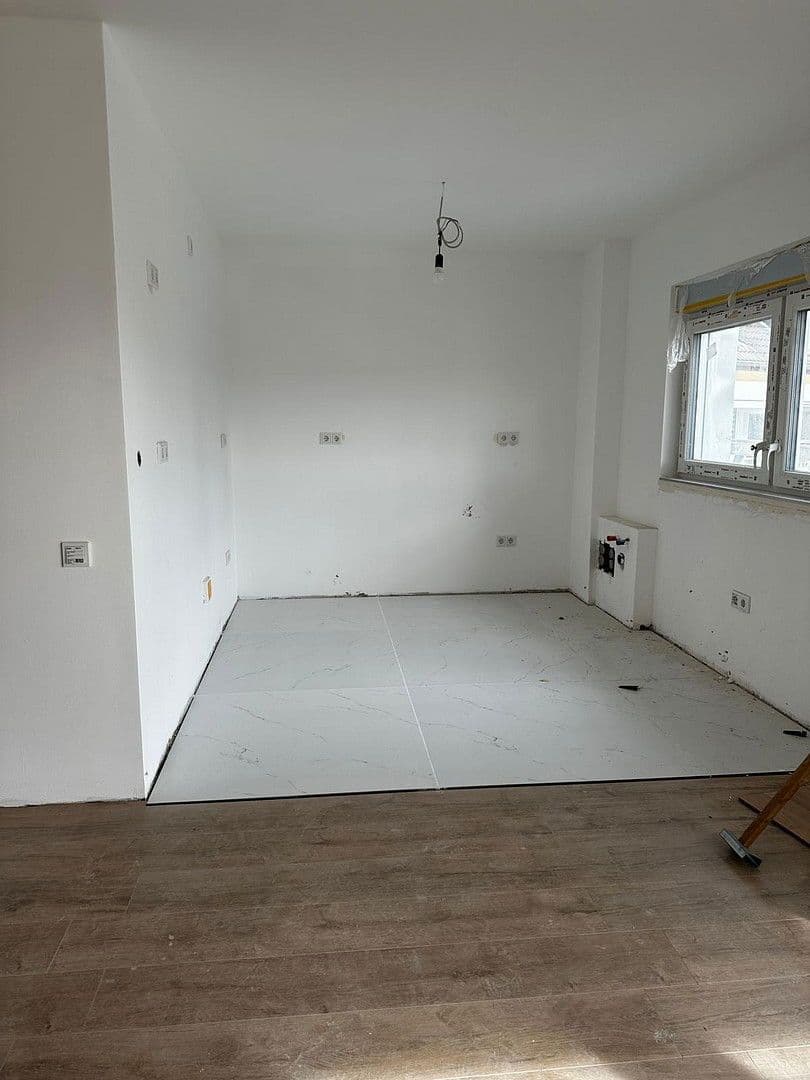 3 bedroom with open-plan kitchen flat to rent, 138 m², Essen, North Rhine-Westphalia 3 bedroom with open-plan kitchen flat to rent, 138 m², Essen, North Rhine-Westphalia