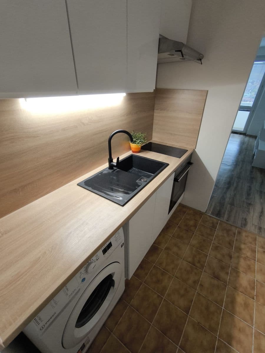 Studio flat to rent, 30 m², Brněnská, Kuřim, Jihomoravský Region Studio flat to rent, 30 m², Brněnská, Kuřim, Jihomoravský Region