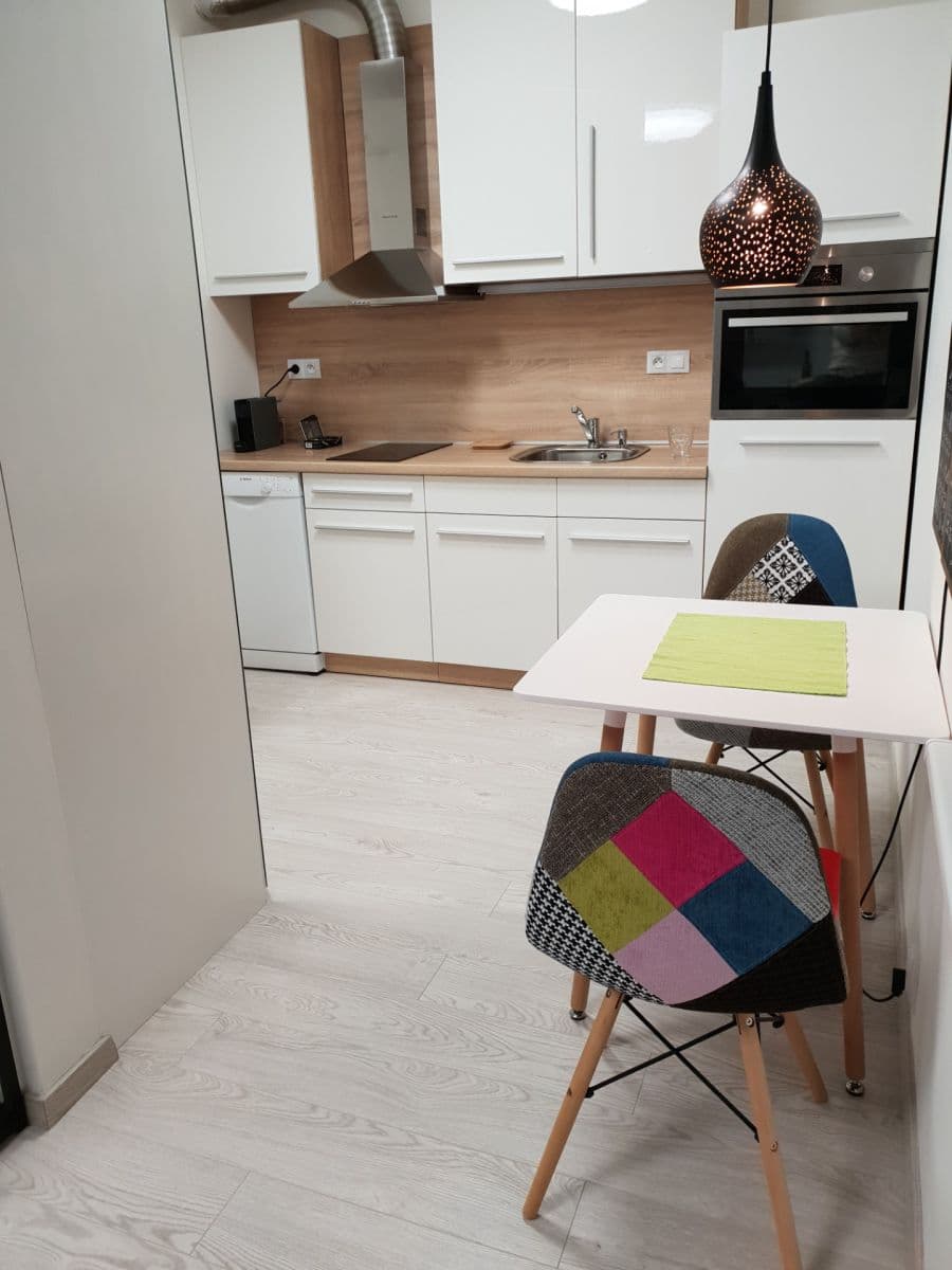 Studio flat to rent, 39 m², Sokolovská, Prague, Prague Studio flat to rent, 39 m², Sokolovská, Prague, Prague