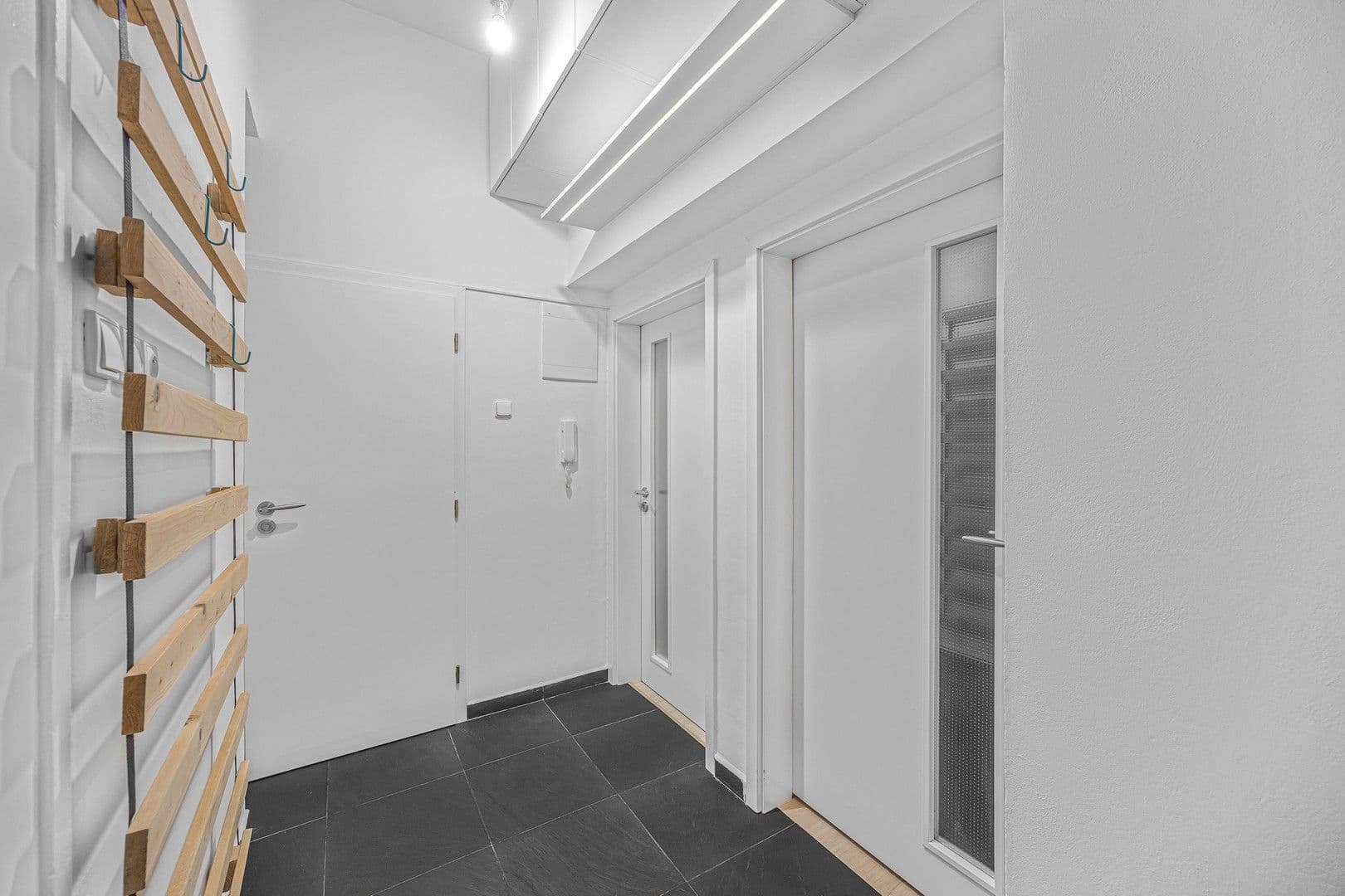 1 bedroom with open-plan kitchen flat to rent, 38 m², Na Březince, Prague, Prague 1 bedroom with open-plan kitchen flat to rent, 38 m², Na Březince, Prague, Prague