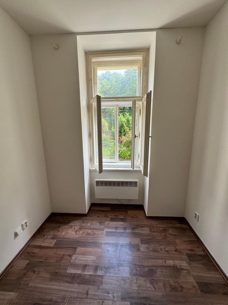 2 bedroom flat to rent, 48 m², Jaromírova, Prague, Prague 2 bedroom flat to rent, 48 m², Jaromírova, Prague, Prague