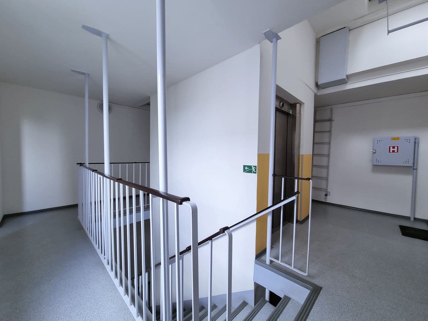 3 bedroom flat to rent, 77 m², Jánského, Prague, Prague 3 bedroom flat to rent, 77 m², Jánského, Prague, Prague