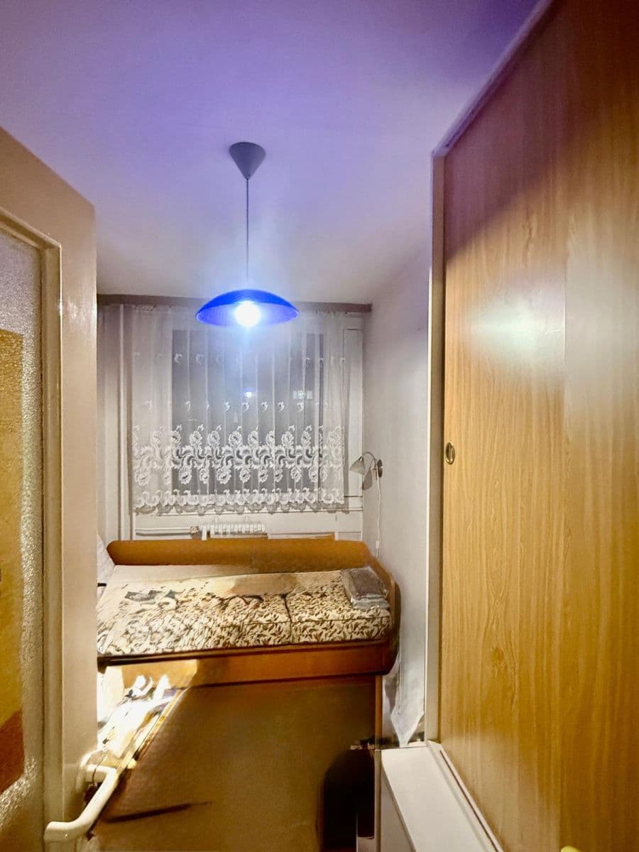 2 bedroom with open-plan kitchen flat to rent, 62 m², Tererova, Prague, Prague 2 bedroom with open-plan kitchen flat to rent, 62 m², Tererova, Prague, Prague