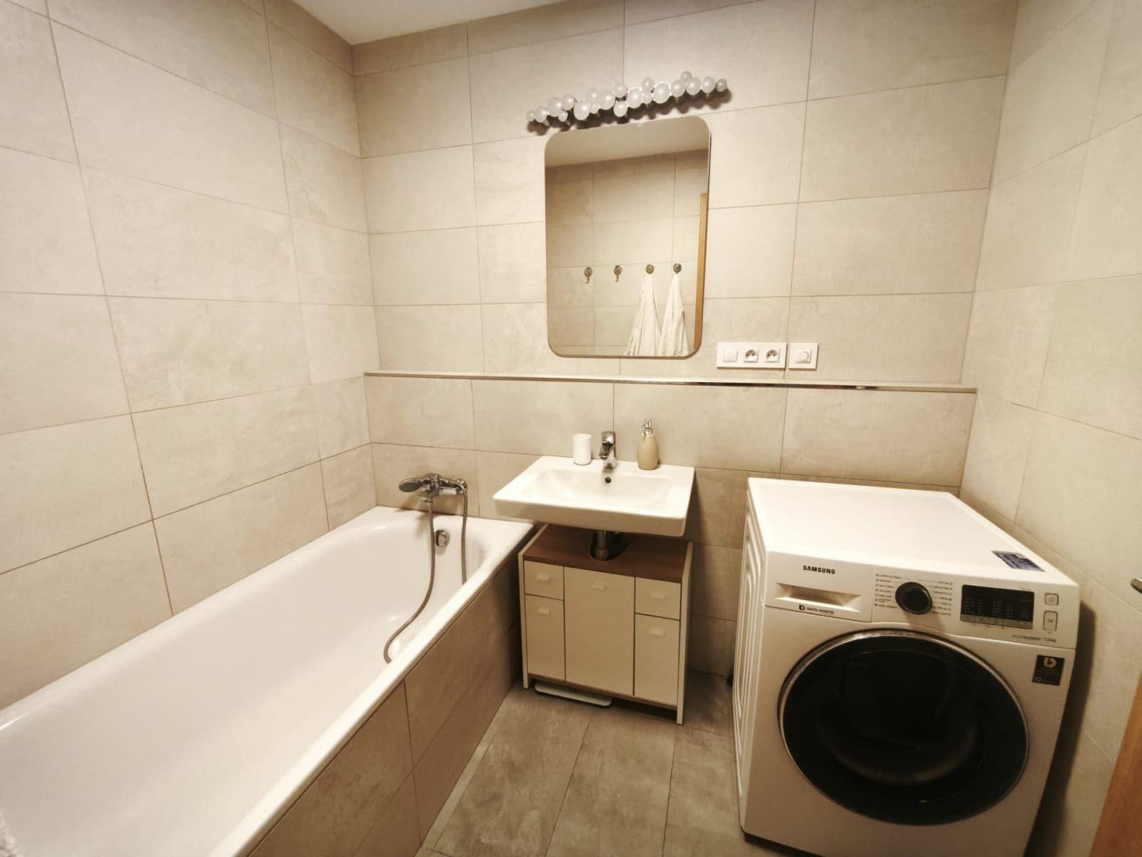 1 bedroom with open-plan kitchen flat to rent, 56 m², Kačírkova, Prague, Prague 1 bedroom with open-plan kitchen flat to rent, 56 m², Kačírkova, Prague, Prague