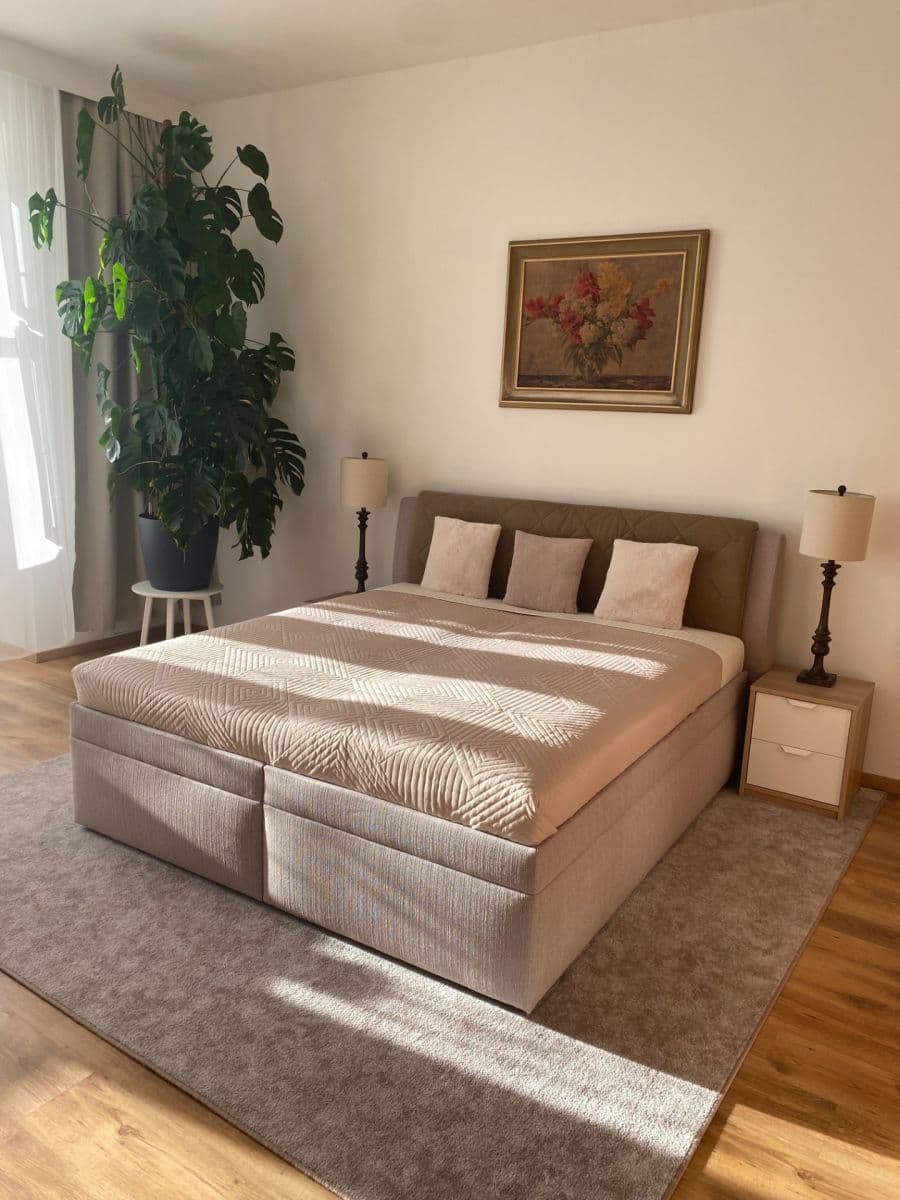 2 bedroom flat to rent, 80 m², Gorkého, Bratislava - mestská časť Staré Mesto, Bratislavský Region 2 bedroom flat to rent, 80 m², Gorkého, Bratislava - mestská časť Staré Mesto, Bratislavský Region