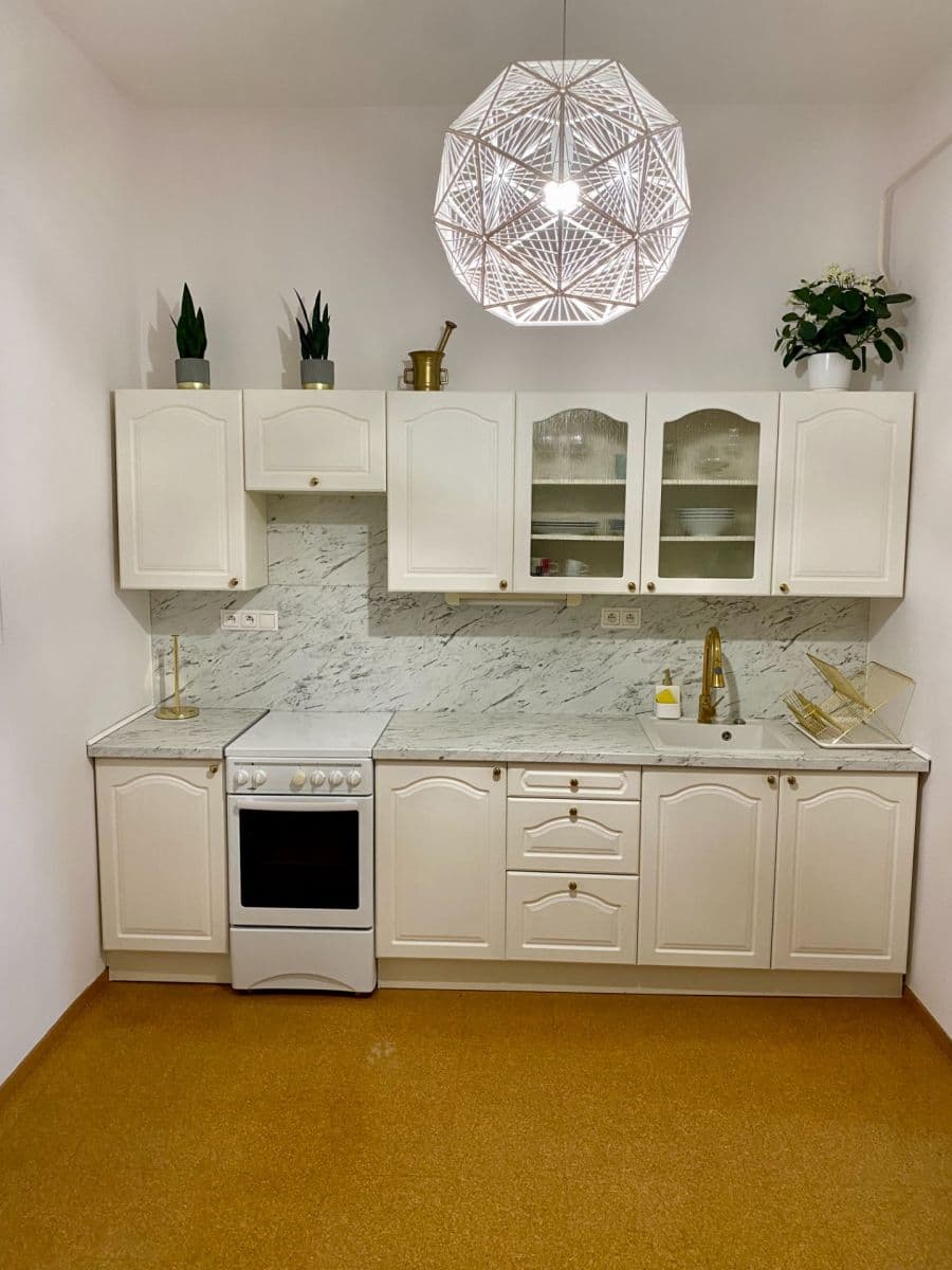 2 bedroom flat to rent, 80 m², Gorkého, Bratislava - mestská časť Staré Mesto, Bratislavský Region 2 bedroom flat to rent, 80 m², Gorkého, Bratislava - mestská časť Staré Mesto, Bratislavský Region