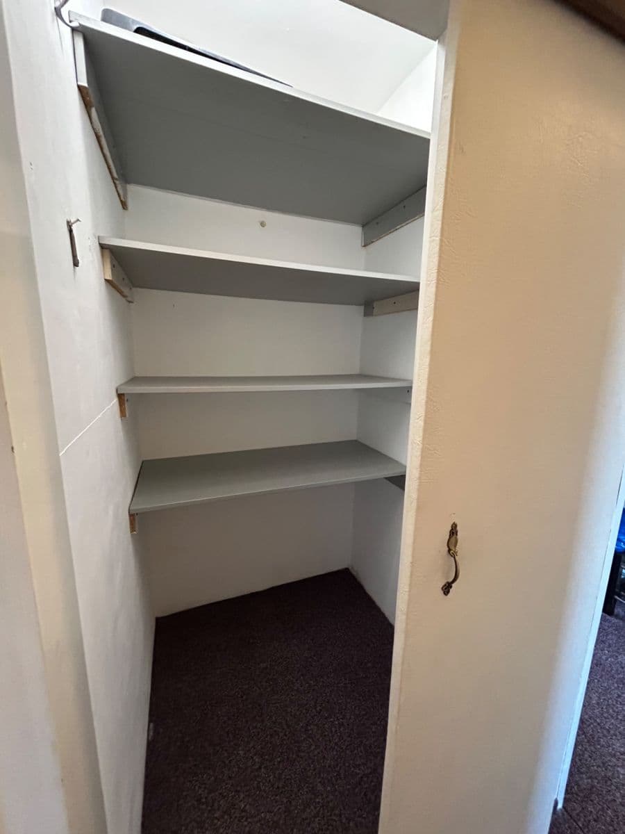 2 bedroom with open-plan kitchen flat to rent, 67 m², Dürerova, Prague, Prague 2 bedroom with open-plan kitchen flat to rent, 67 m², Dürerova, Prague, Prague