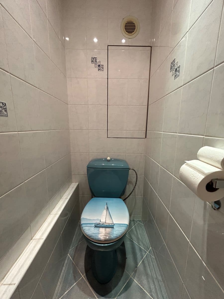 2 bedroom with open-plan kitchen flat to rent, 67 m², Dürerova, Prague, Prague 2 bedroom with open-plan kitchen flat to rent, 67 m², Dürerova, Prague, Prague