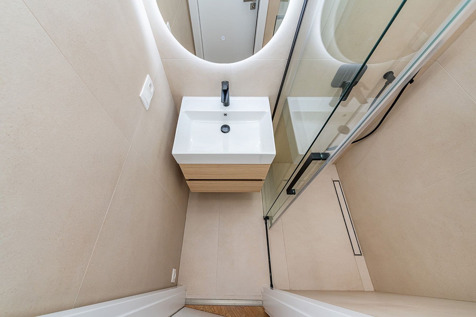 1 bedroom with open-plan kitchen flat for sale, 49 m², Víta Nejedlého, Prague, Prague 1 bedroom with open-plan kitchen flat for sale, 49 m², Víta Nejedlého, Prague, Prague