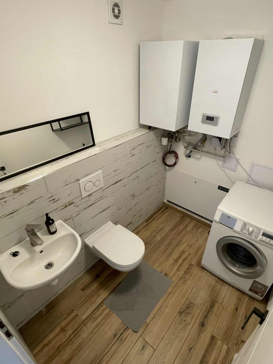 3 bedroom with open-plan kitchen flat to rent, 90 m², Nad Lesíkem, Prague, Prague 3 bedroom with open-plan kitchen flat to rent, 90 m², Nad Lesíkem, Prague, Prague