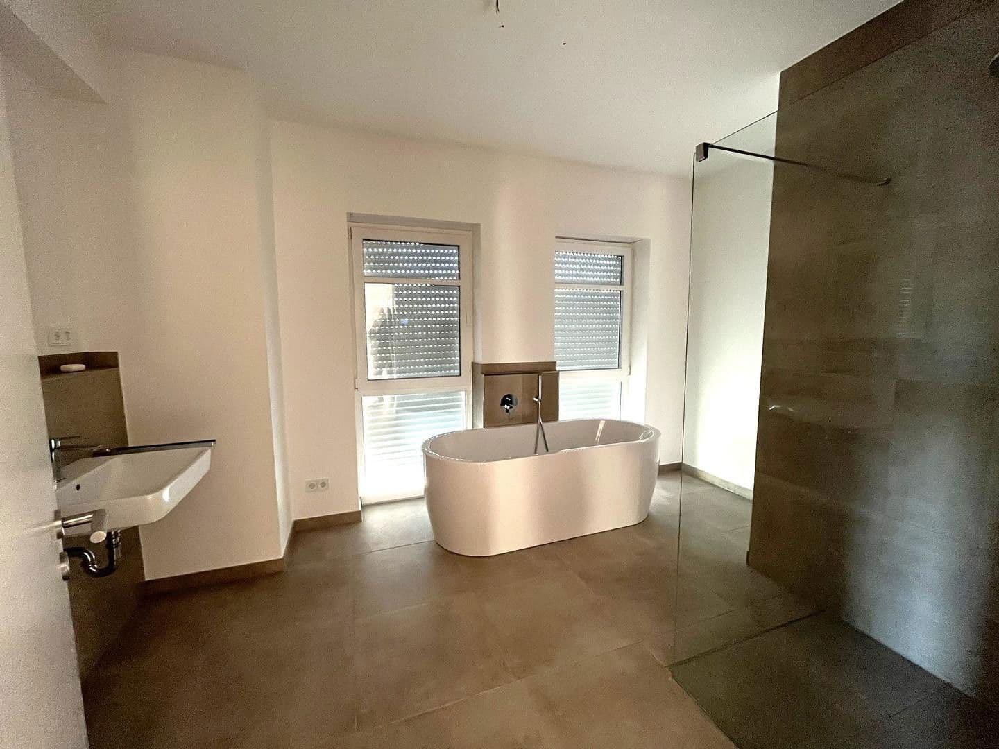 3 bedroom with open-plan kitchen flat to rent, 189 m², Carl-Adam-Petri-Straße, Brandenburg - Potsdam, Brandenburg 3 bedroom with open-plan kitchen flat to rent, 189 m², Carl-Adam-Petri-Straße, Brandenburg - Potsdam, Brandenburg