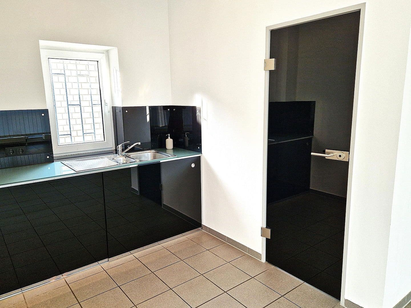 office to rent, 210 m², Köln, North Rhine-Westphalia office to rent, 210 m², Köln, North Rhine-Westphalia