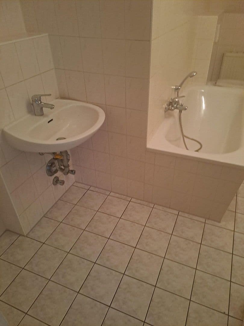 2 bedroom flat to rent, 44 m², Othmarsweg 5, Naumburg (Saale), Saxony-Anhalt 2 bedroom flat to rent, 44 m², Othmarsweg 5, Naumburg (Saale), Saxony-Anhalt